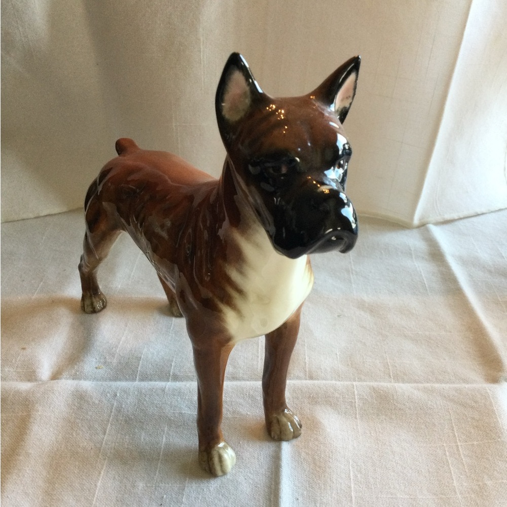 Goebel Boxer Figurine dog. CH612. Vintage. West Germany 1968